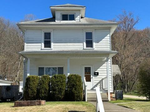 1008 4th St, Logan, OH 43138