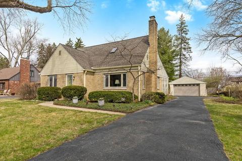 2584 Chester Rd, Upper Arlington, OH 43221