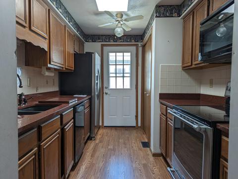 4561 Reno Ln, Springfield, OH 45503 photo 9