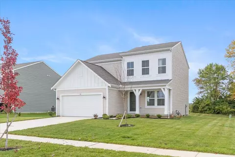 108 Heron Ave, Pataskala, OH 43062