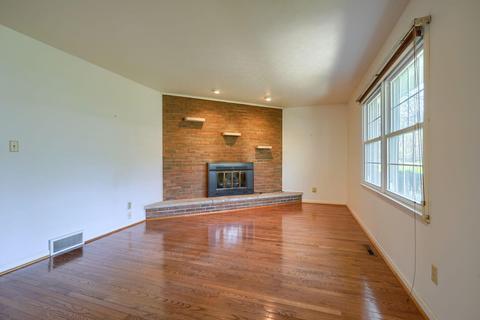 720 Hawthorne Dr, Circleville, OH 43113 photo 8