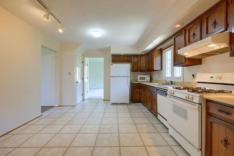 720 Hawthorne Dr, Circleville, OH 43113 photo 18