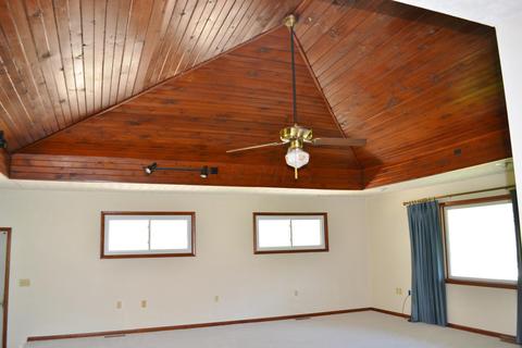 1045 White Oak Dr, Springfield, OH 45504 photo 22