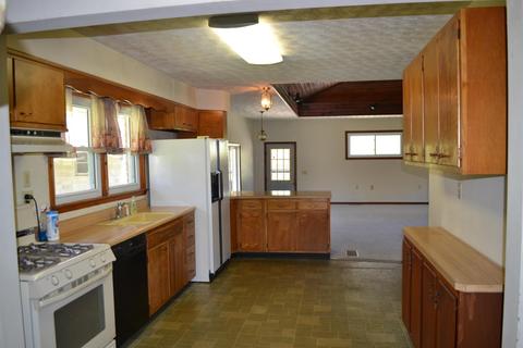 1045 White Oak Dr, Springfield, OH 45504 photo 16
