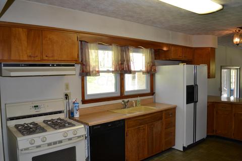 1045 White Oak Dr, Springfield, OH 45504 photo 17