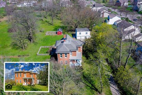 3240 Alton Darby Creek Rd, Hilliard, OH 43026