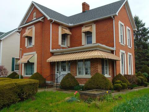 452 N Court St, Circleville, OH 43113