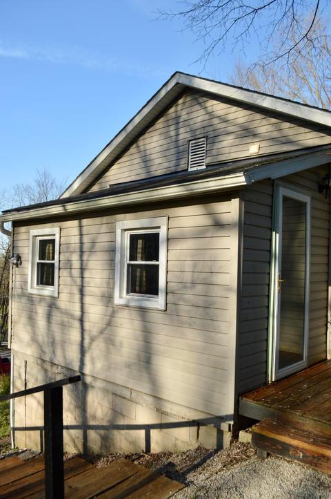 5 Cherry Ln, Crooksville, OH 43731