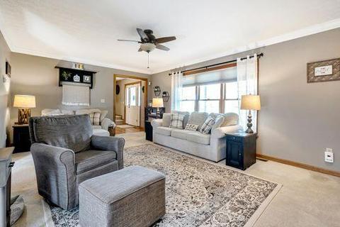377 Harwich Rd, Circleville, OH 43113 photo 6