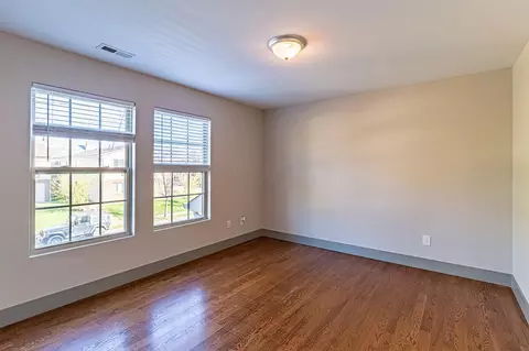 44 E Duncan St, Columbus, OH 43202 photo 36