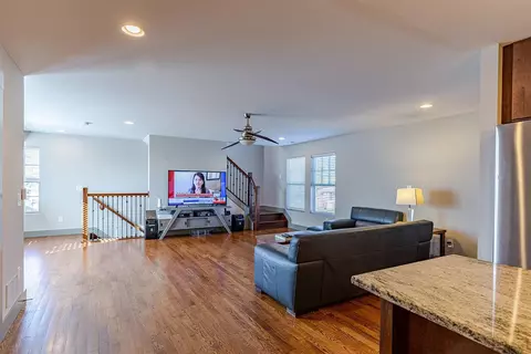 44 E Duncan St, Columbus, OH 43202 photo 39