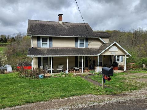 7402 Brownsville Rd, Glenford, OH 43739