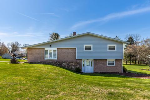 115 Donnie St, Centerburg, OH 43011