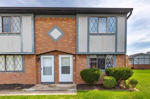 1925 Slaton Ct, Columbus, OH 43235