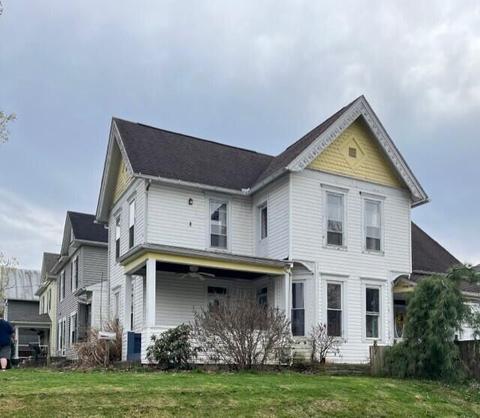 238 N Columbus St, Galion, OH 44833