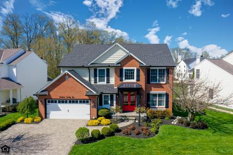 1991 Chicory Ct, Lewis Center, OH 43035