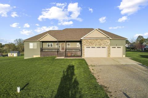 9171 Licking Trails Rd, Thornville, OH 43076