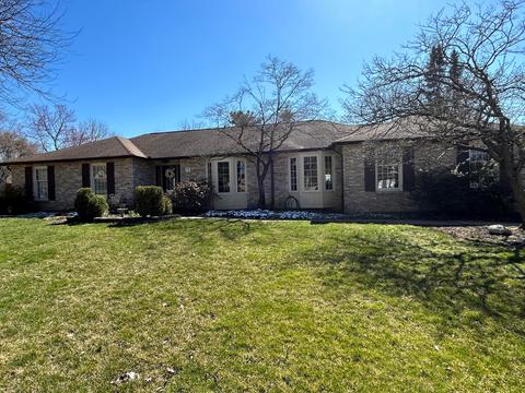 75 Marrus Dr, Columbus, OH 43230