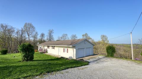 590 N Moose Eye Rd, Norwich, OH 43767