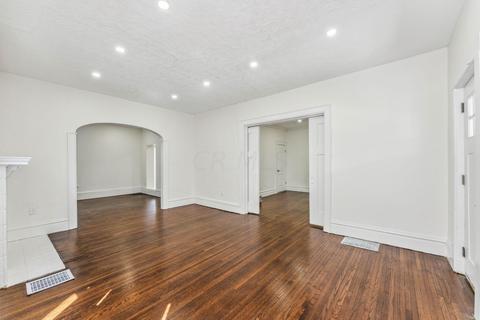 93 Eldon Ave, Columbus, OH 43204 photo 3