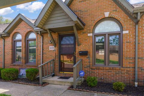 1433 Pegwood Dr, Columbus, OH 43229