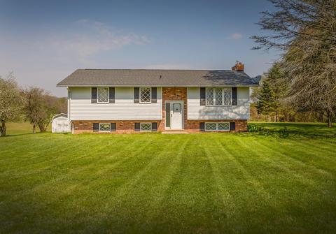 13701 Armentrout Rd, Fredericktown, OH 43019
