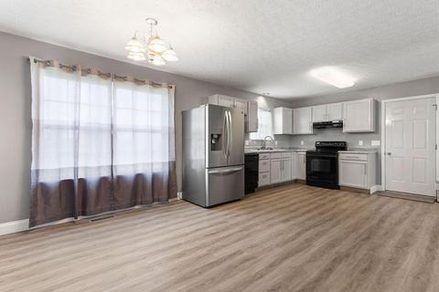 2065 Kingston Pike, Circleville, OH 43113 photo 7