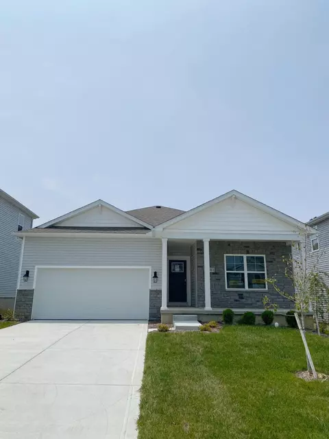 303 Sandburg Dr, Lithopolis, OH 43136