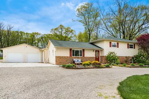 6823 Hagerty Rd, Ashville, OH 43103