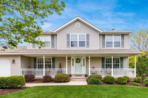 2402 Whitney Ave, Ontario, OH 44906
