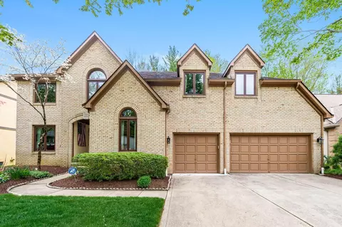 8156 Linden Leaf Cir, Columbus, OH 43235