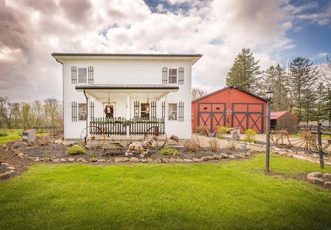 6498 Mount Gilead Rd, Fredericktown, OH 43019