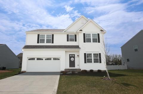 62 Burroughs Dr, Ashville, OH 43103