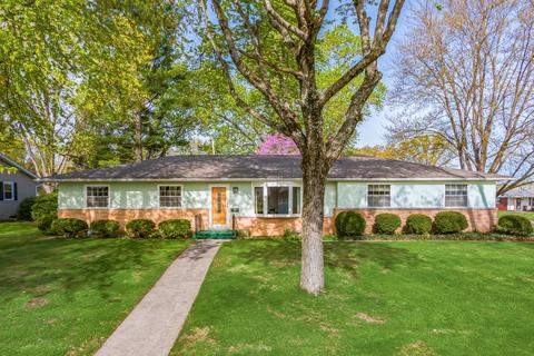 121 Sierra Dr, Columbus, OH 43230