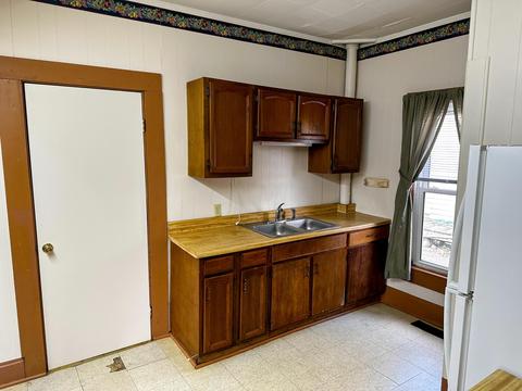 583 Silver St, Marion, OH 43302 photo 10