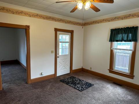 583 Silver St, Marion, OH 43302 photo 3