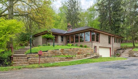 484 Linnville Rd, Heath, OH 43056