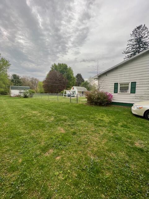 32 E 4th St, The Plains, OH 45780 photo 8