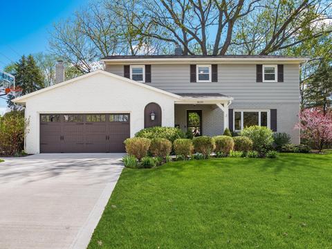4620 Crompton Dr, Columbus, OH 43220