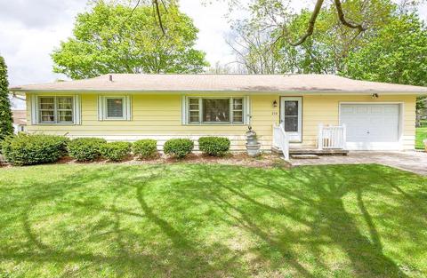 210 Union St, Centerburg, OH 43011
