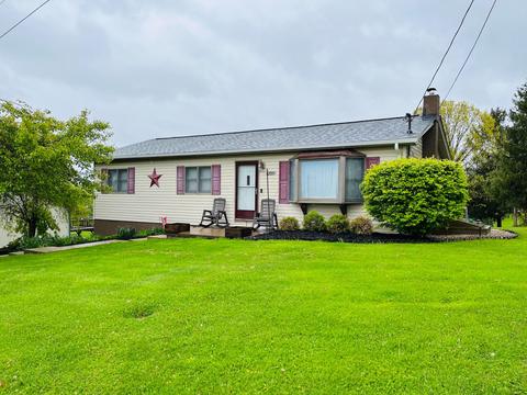 6520 Burkart Rd, Zanesville, OH 43701