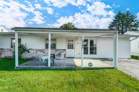 4762 Sullivant Ave, Columbus, OH 43228