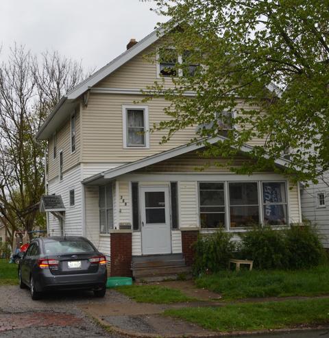 238 E Liberty St, Ashland, OH 44805