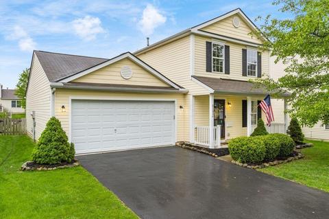 8105 Royal Elm Dr, Blacklick, OH 43004