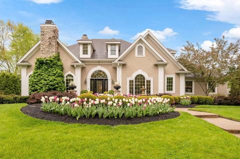219 Springbrook Dr, Columbus, OH 43230