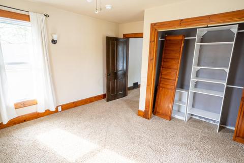 241 E William St, Delaware, OH 43015 photo 17