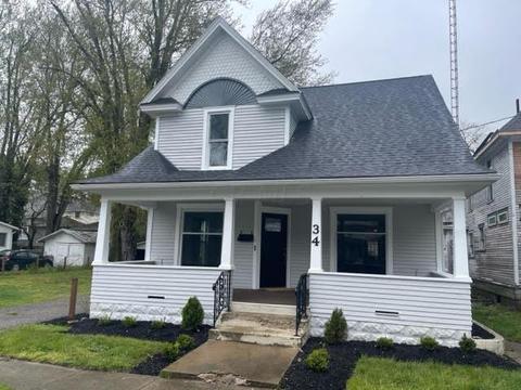 34 W College St, Fredericktown, OH 43019