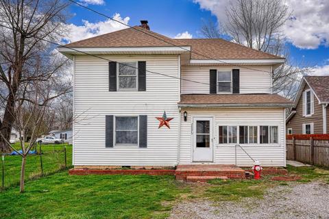 26075 Locust Grove Rd, New Holland, OH 43145