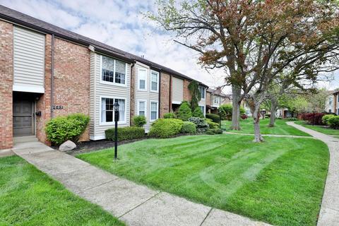 1685 Saint Albans Ct #22-85, Columbus, OH 43220