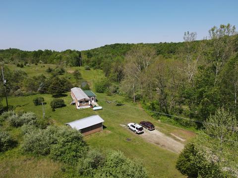 1946 Dark Hollow Rd, Jackson, OH 45640